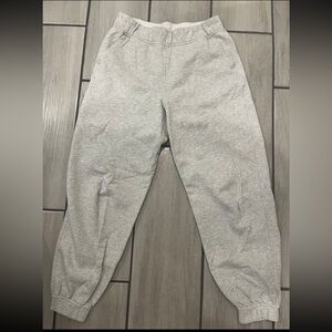 Lululemon Relaxed High-Rise Jogger
